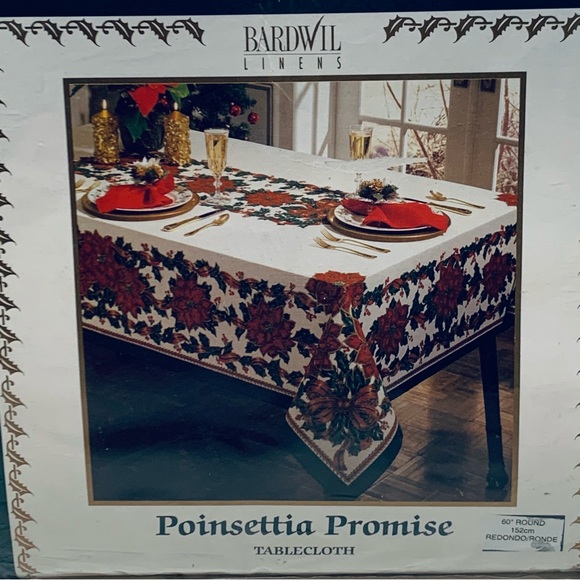 Vintage Christmas Poinsettia Round 60" Tablecloth - Picture 7 of 10